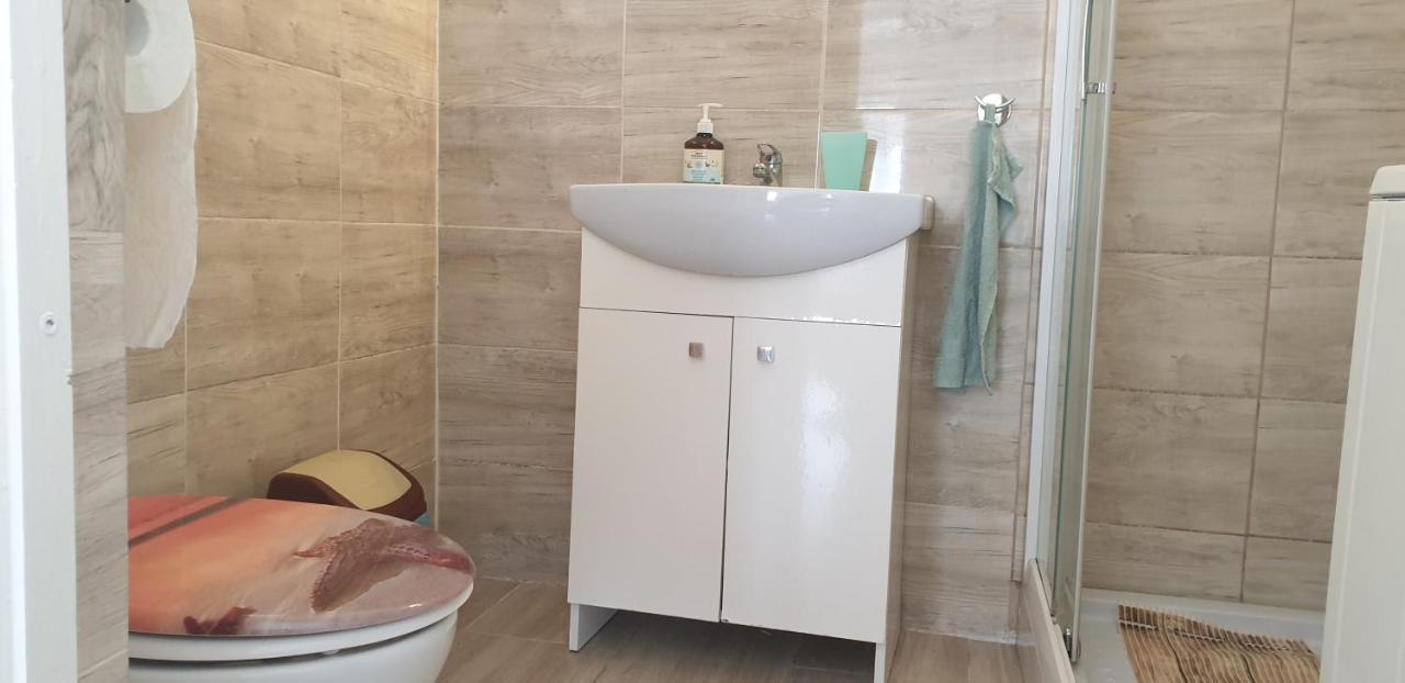 Napfeny Apartmanhaz Balatonbereny Exterior photo