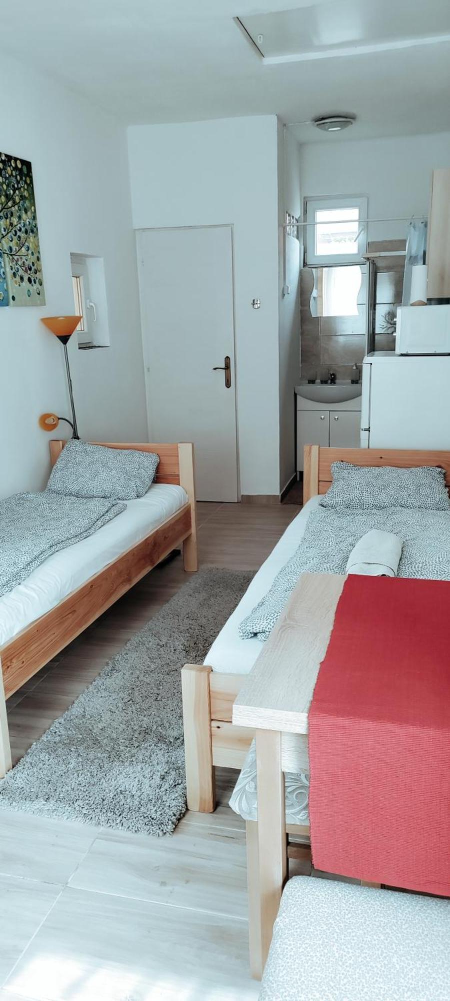 Napfeny Apartmanhaz Balatonbereny Room photo